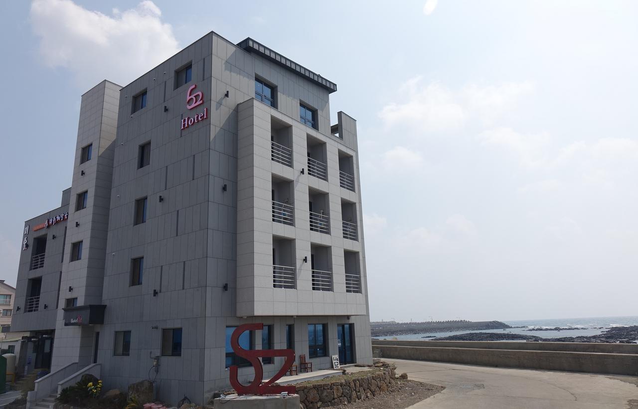 Hotel52 Сеогвипо Екстериор снимка