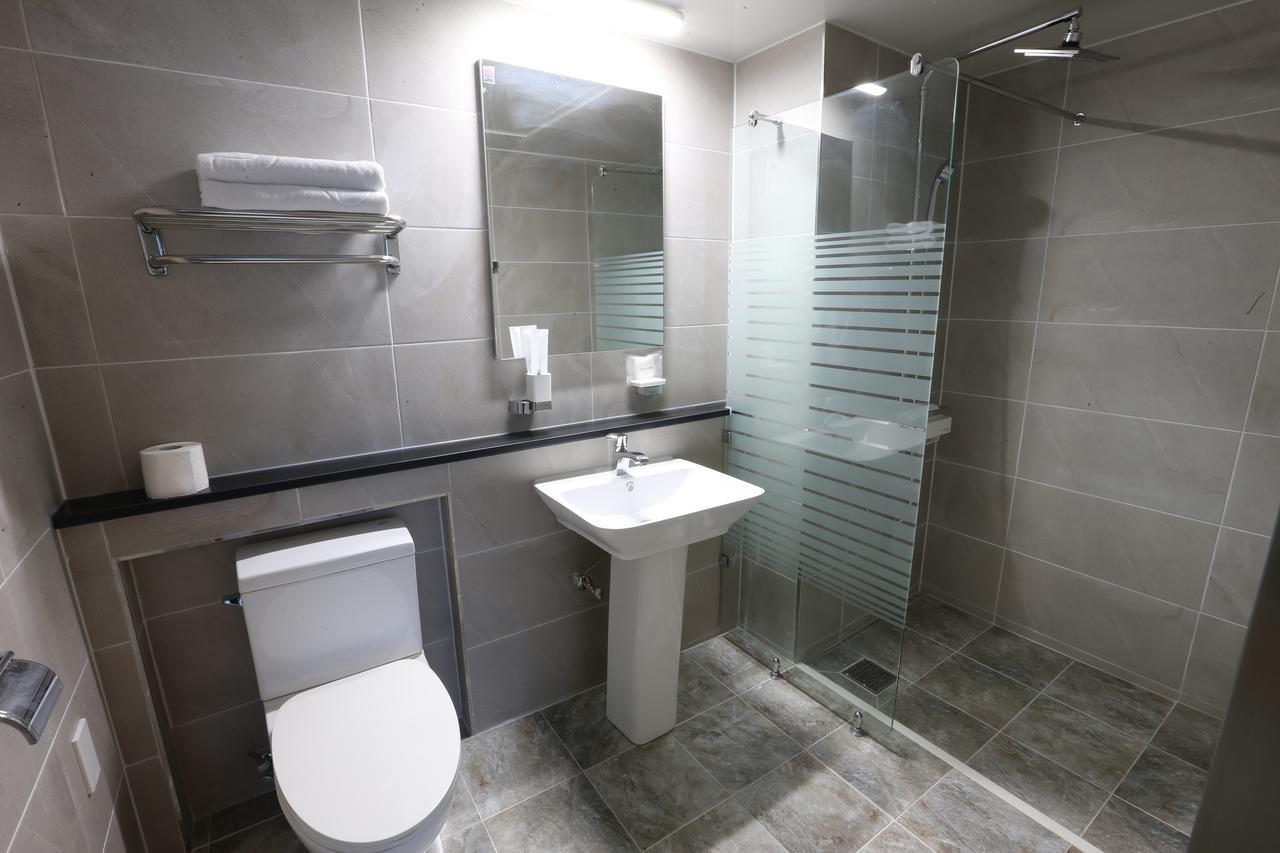Hotel52 Сеогвипо Екстериор снимка